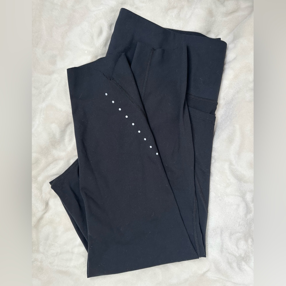 NWOT Danskin Black Performance Leggings size XL 7/8 leggings with pockets